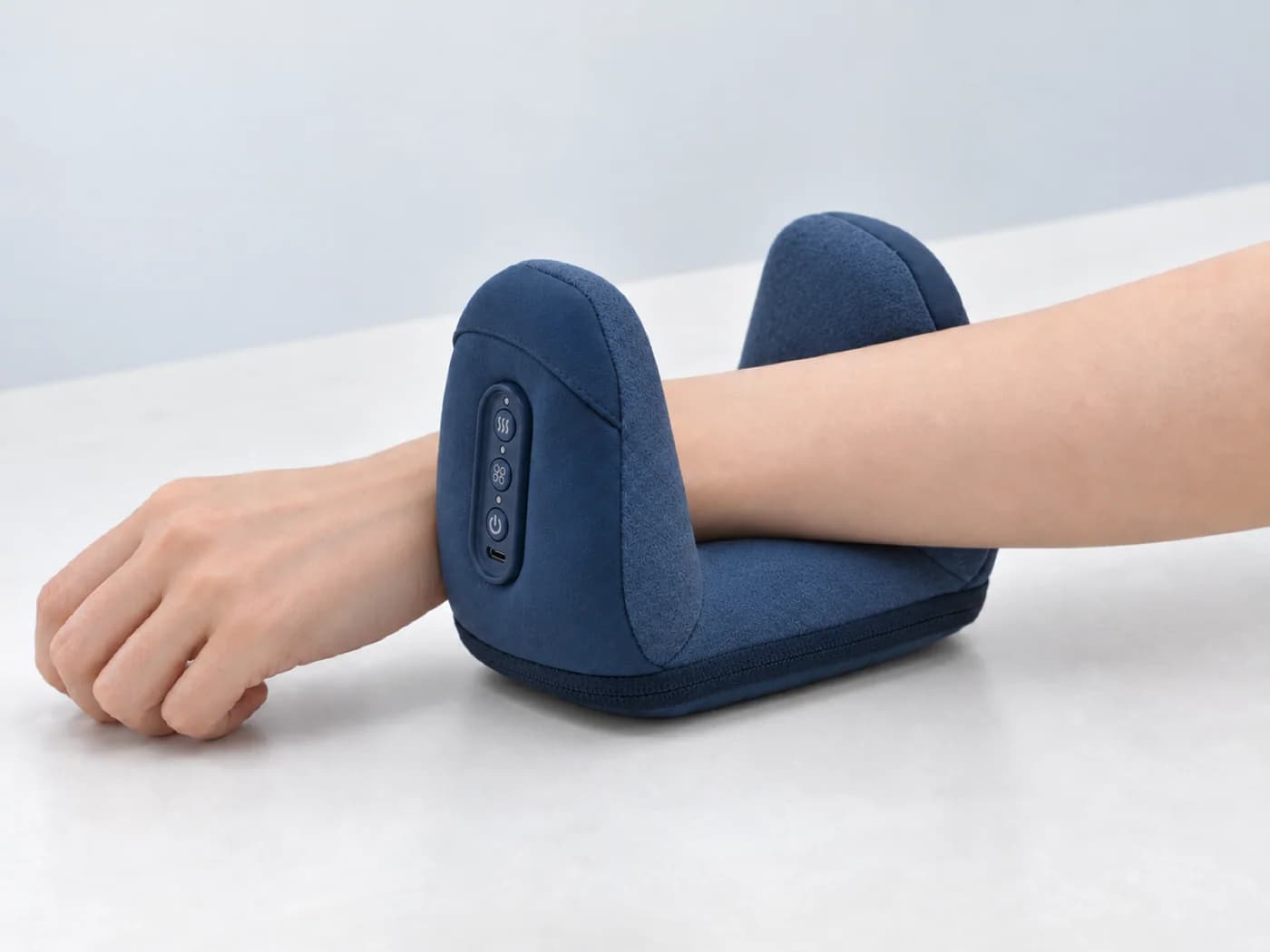 JMZ-802 used for a wrist relaxation session
