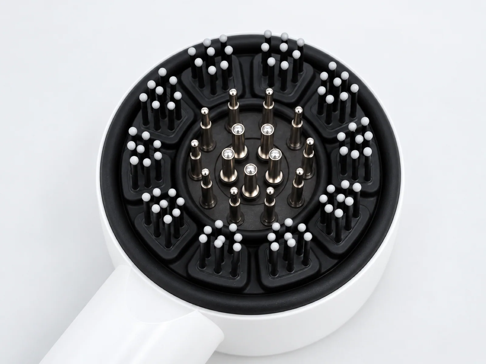 Close-up of the JMZ-901 brush and contact head